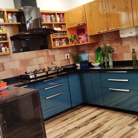 Entire Craftsman House With 2 Bedrooms Kitchen And More Raipur  Luaran gambar