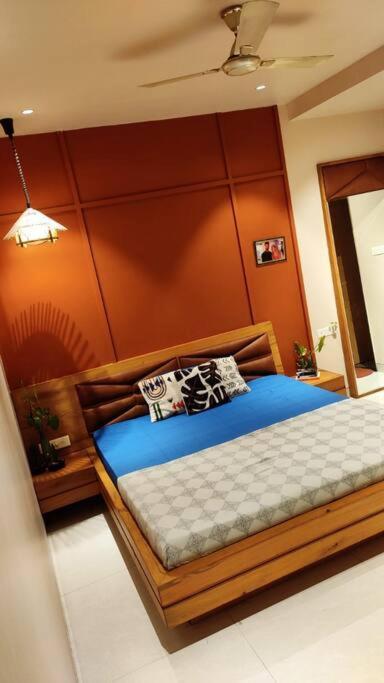 Entire Craftsman House With 2 Bedrooms Kitchen And More Raipur  Luaran gambar