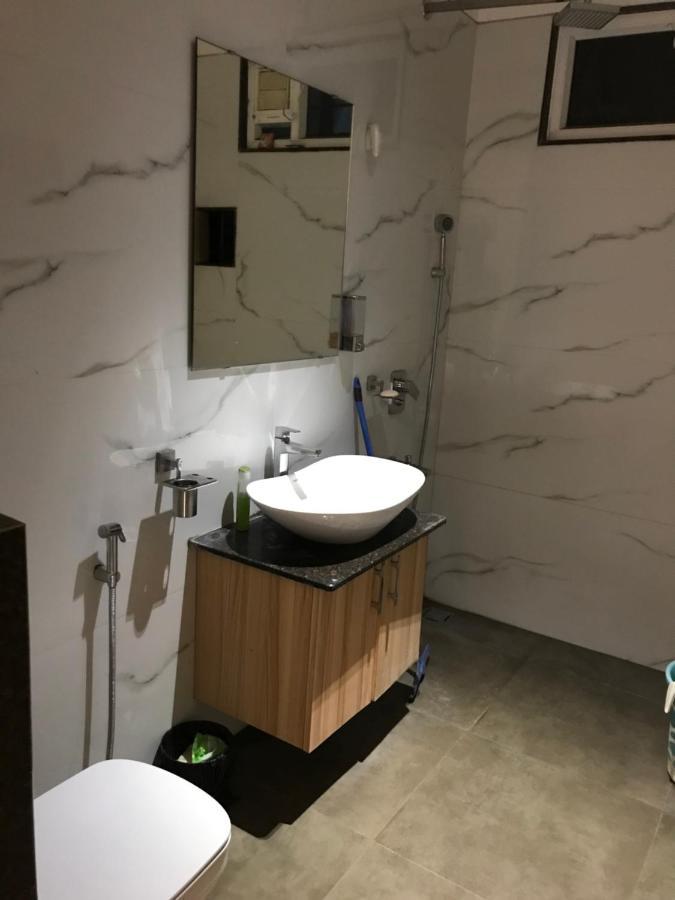 Entire Craftsman House With 2 Bedrooms Kitchen And More Raipur  Luaran gambar